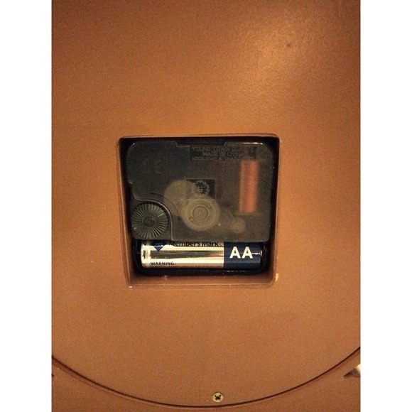 Whimsical wood mantel clock with feet - Picture 10 of 10